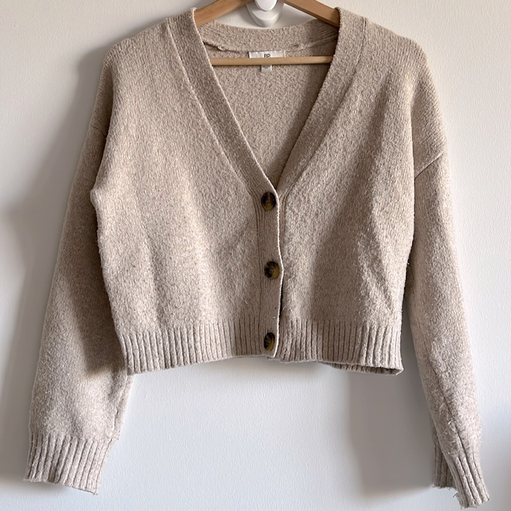 ✨2/$10✨ BP Beige Button Up Cropped Cardigan Sweater